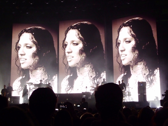 We see Jess Glynne in concert